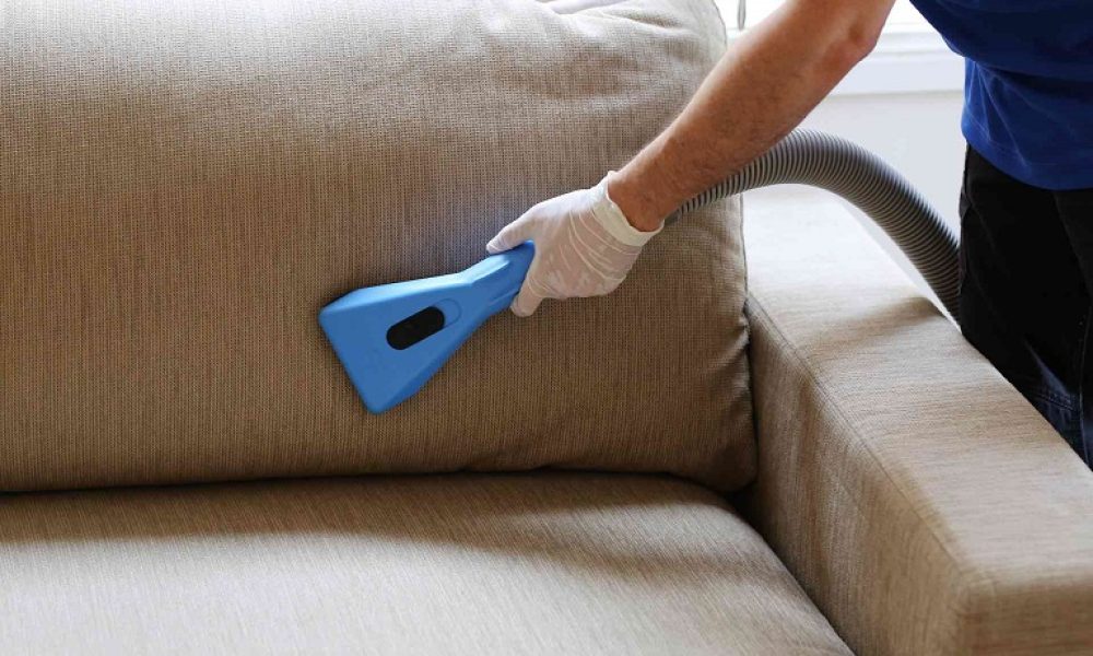 Mistakes-To-Avoid-on-Upholstery-Cleaning-768x512-1